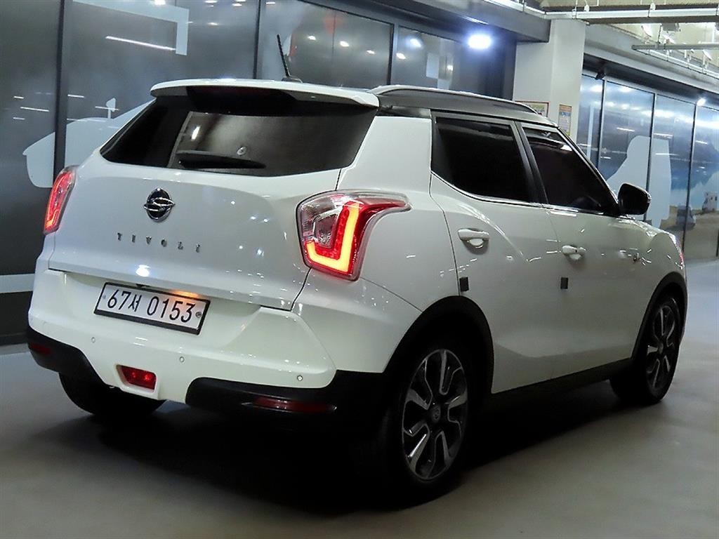 KG모빌리티(쌍용) 티볼리 가솔린 4WD 1.6 LX 최고급형 이미지 4