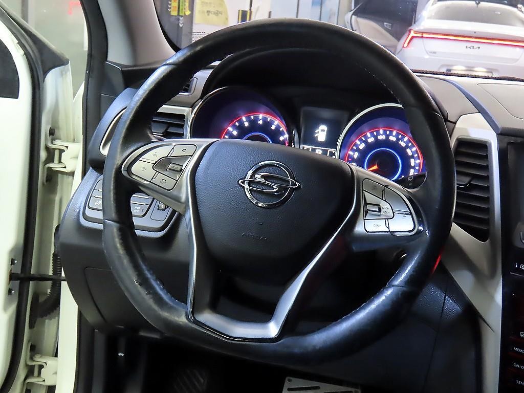 KG모빌리티(쌍용) 티볼리 가솔린 4WD 1.6 LX 최고급형 이미지 8