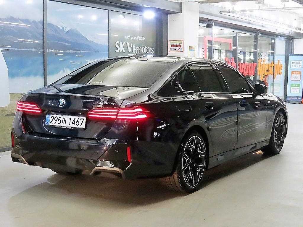 BMW 5시리즈 5시리즈 (G60) 530e M 스포츠 이미지 4
