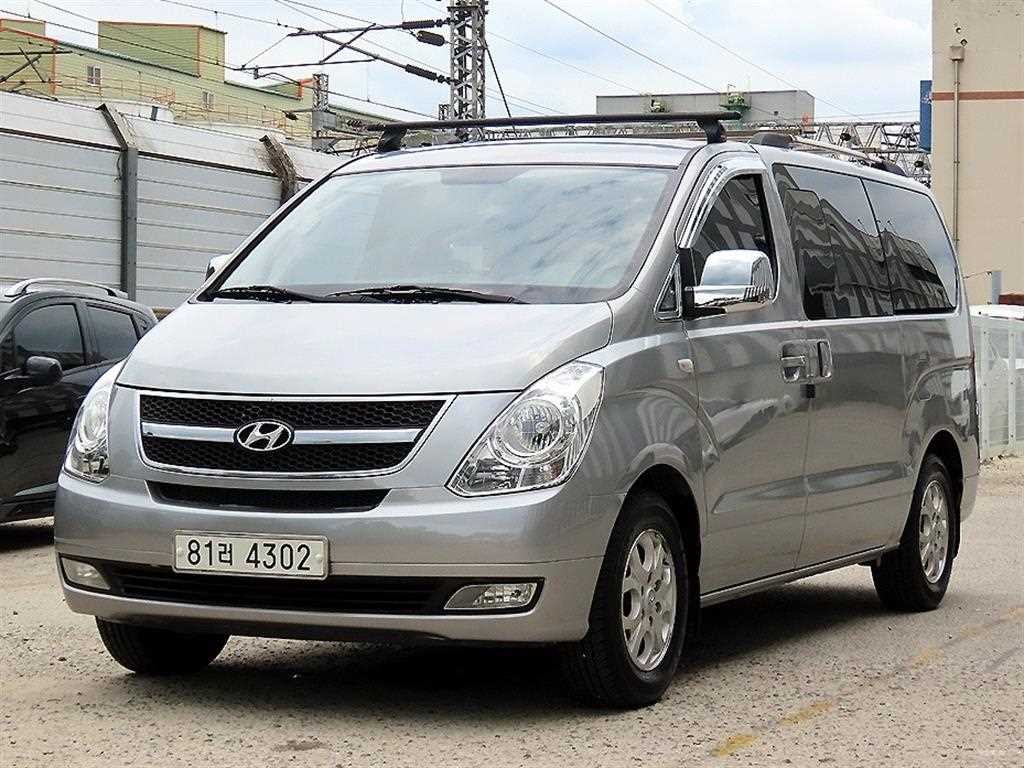현대 스타렉스 그랜드 스타렉스 밴 3인승 CVX 럭셔리 이미지 2
