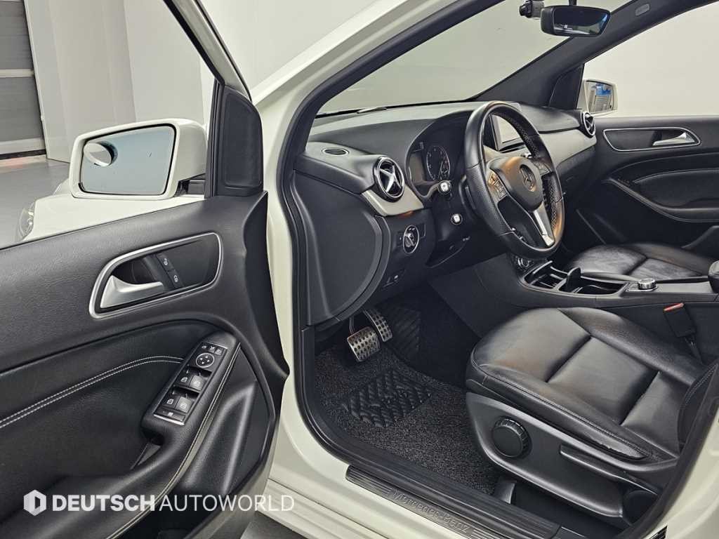벤츠 B 클래스 (MY B) B클래스 (MY B) B200 CDI 블루이피션시 스포츠팩 이미지 11