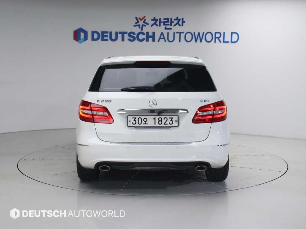 벤츠 B 클래스 (MY B) B클래스 (MY B) B200 CDI 블루이피션시 스포츠팩 이미지 4