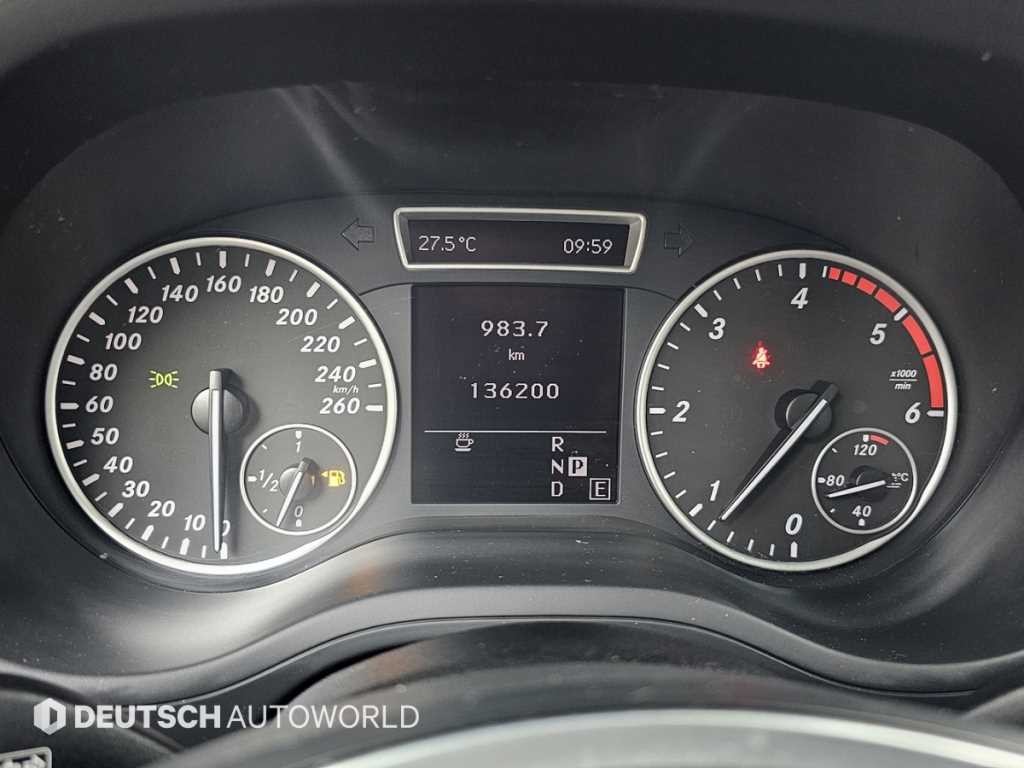 벤츠 B 클래스 (MY B) B클래스 (MY B) B200 CDI 블루이피션시 스포츠팩 이미지 8