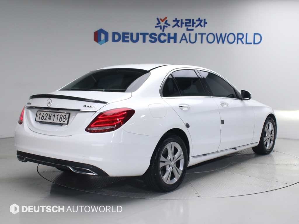 벤츠 C 클래스 C클래스 W205 C220 d 4MATIC 이미지 2