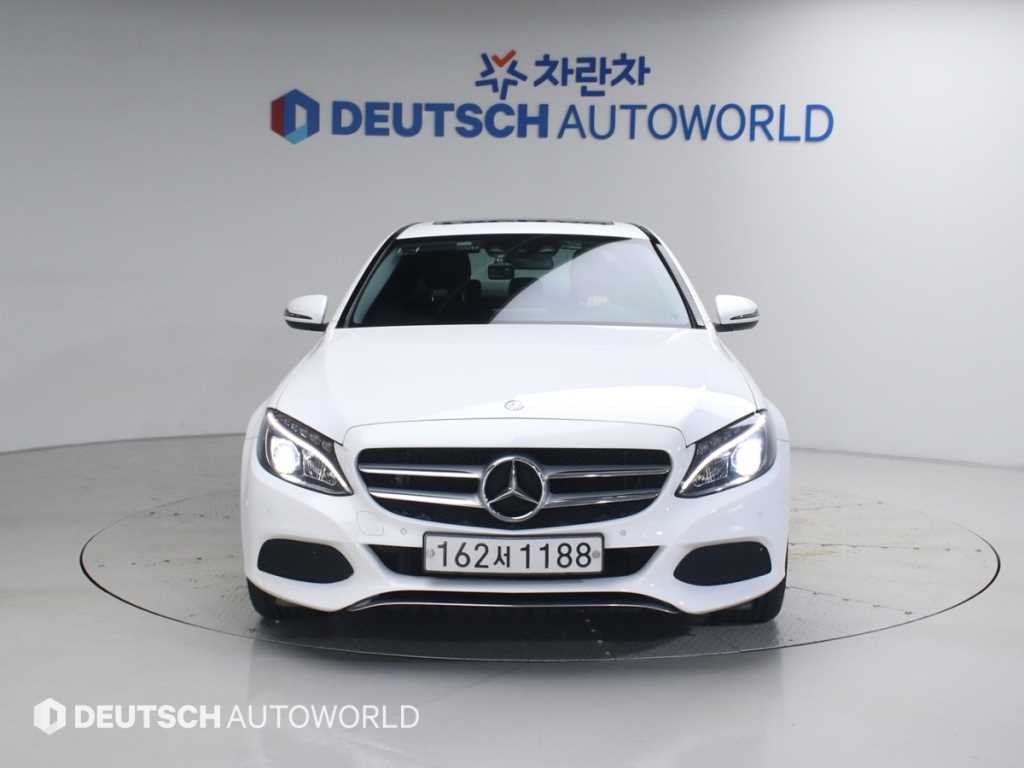 벤츠 C 클래스 C클래스 W205 C220 d 4MATIC 이미지 3