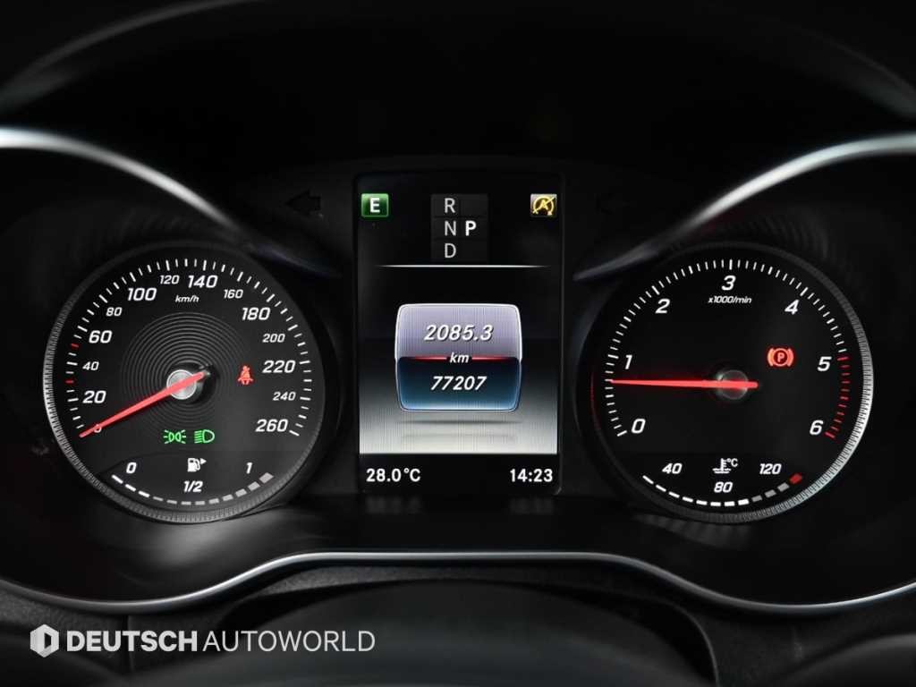 벤츠 C 클래스 C클래스 W205 C220 d 4MATIC 이미지 8