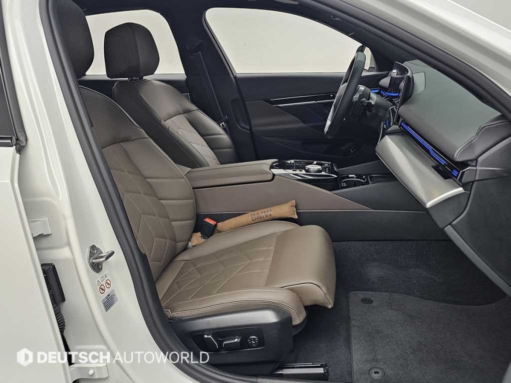 BMW 5시리즈 5시리즈 (G60) 520i 스페셜 에디션 이미지 10