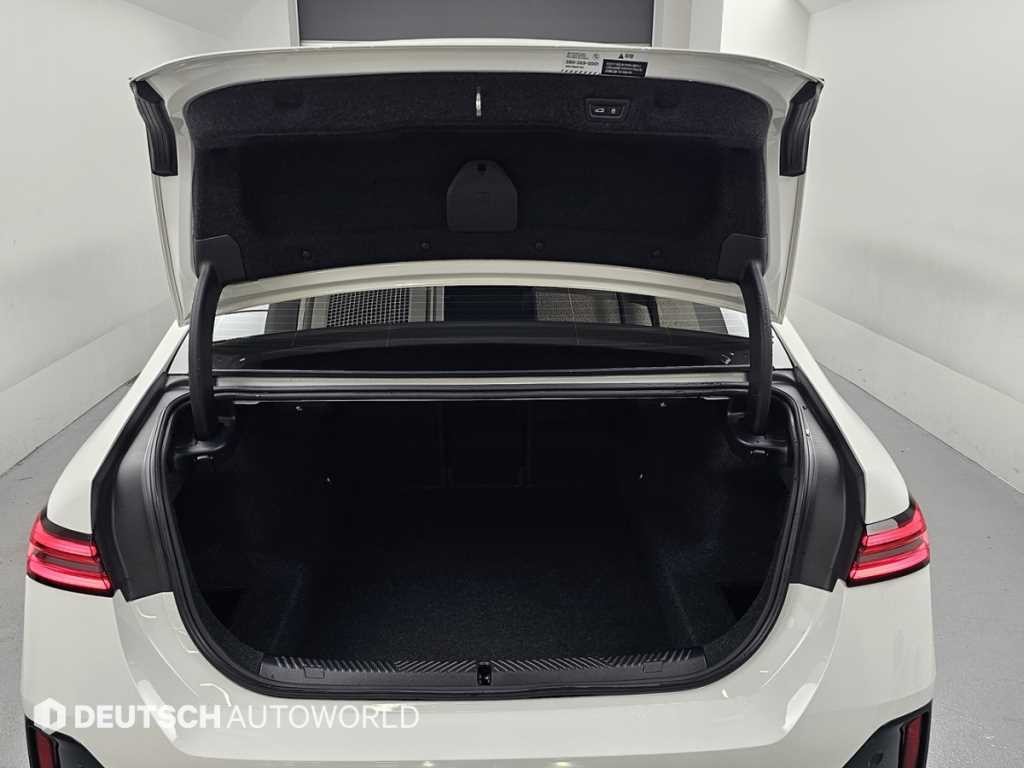 BMW 5시리즈 5시리즈 (G60) 520i 스페셜 에디션 이미지 19