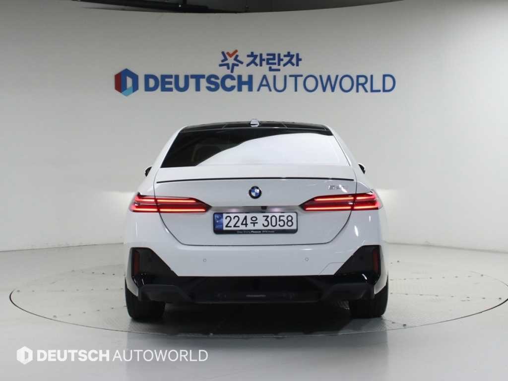 BMW 5시리즈 5시리즈 (G60) 520i 스페셜 에디션 이미지 4