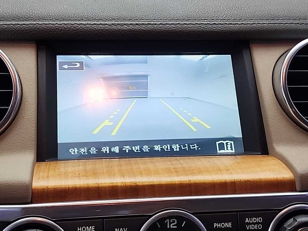 랜드로버 디스커버리 디스커버리4 3.0 SDV6 SE 이미지 16