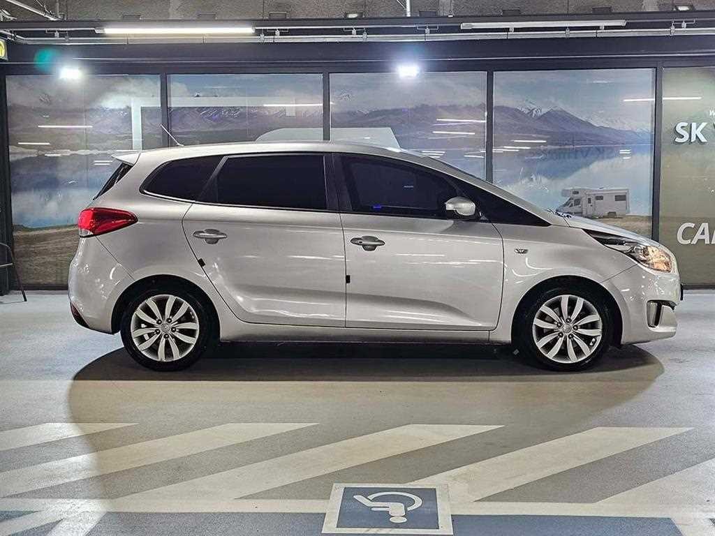 기아 카렌스 올뉴 카렌스 1.7 VGT 트렌디 이미지 3