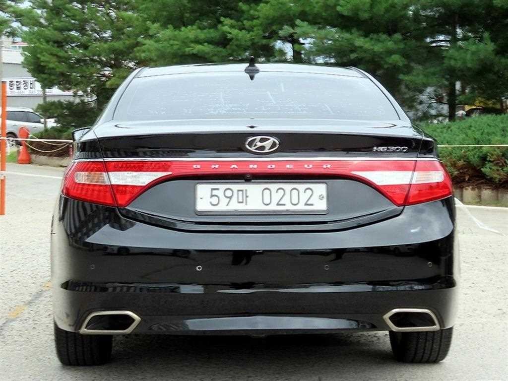 현대 그랜저 그랜저 HG HG300 PREMIUM 컬렉션 이미지 4