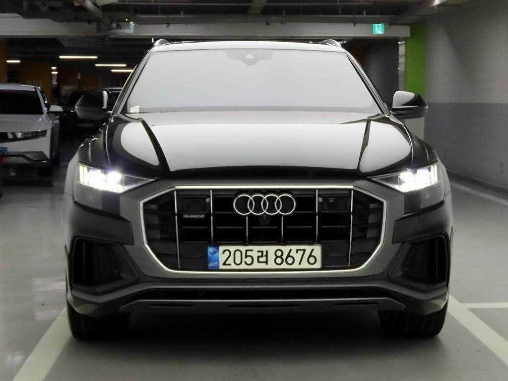 아우디 Q8 45 TDI 콰트로 프리미엄 이미지 1