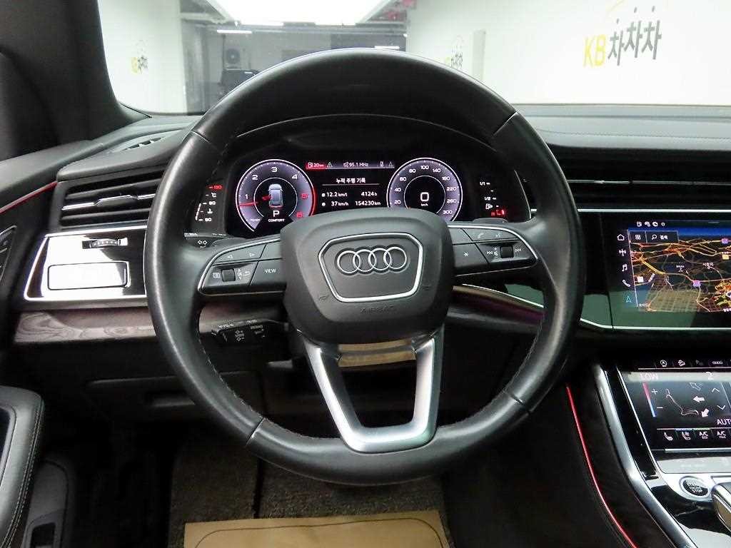 아우디 Q8 45 TDI 콰트로 프리미엄 이미지 7