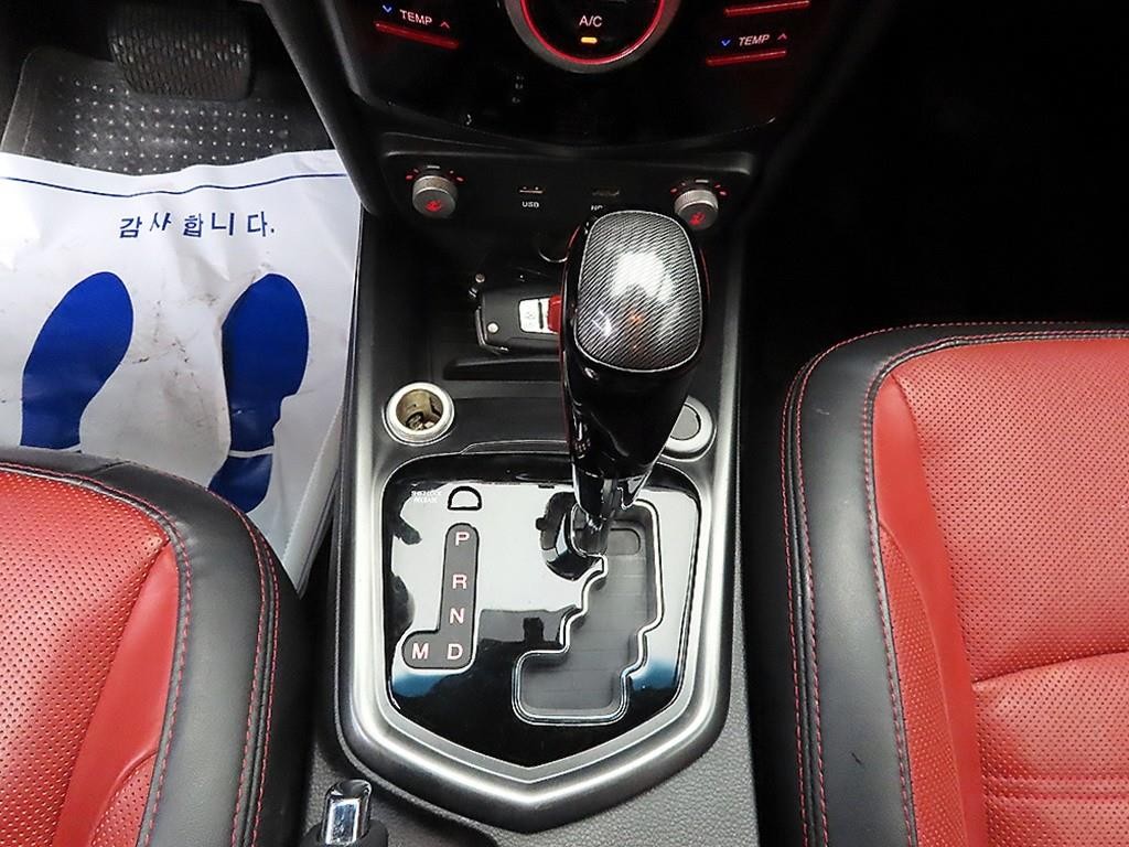 KG모빌리티(쌍용) 티볼리 가솔린 4WD 1.6 LX 최고급형 이미지 11