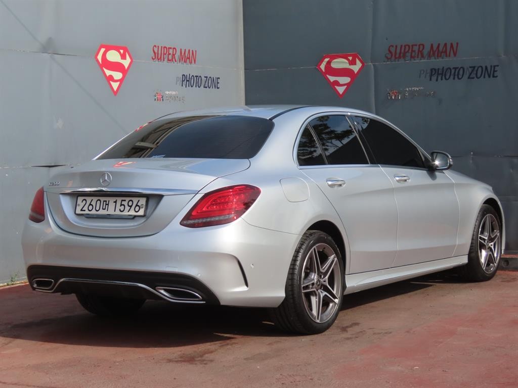 벤츠 C 클래스 C클래스 W205 C200 AMG LINE 이미지 3