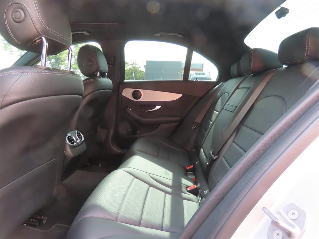 벤츠 C 클래스 C클래스 W205 C200 AMG LINE 이미지 6