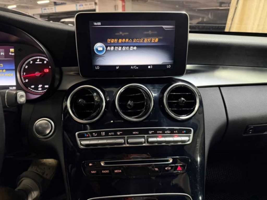 벤츠 C 클래스 C클래스 W205 C200 이미지 10