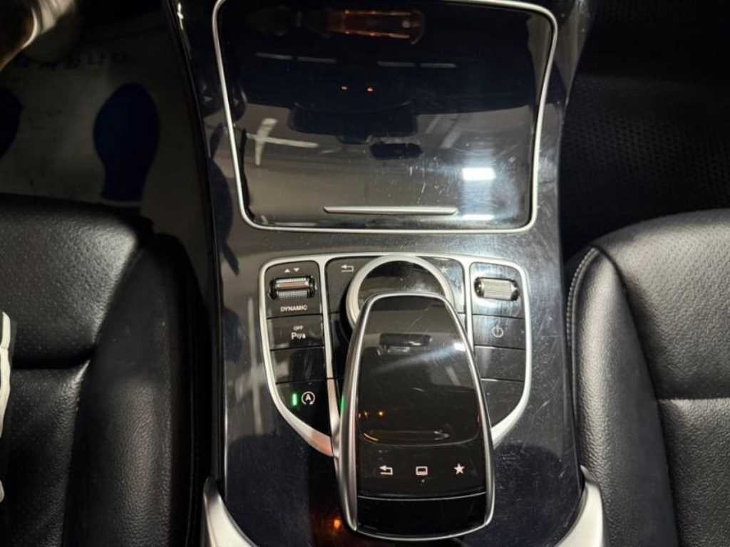 벤츠 C 클래스 C클래스 W205 C200 이미지 11
