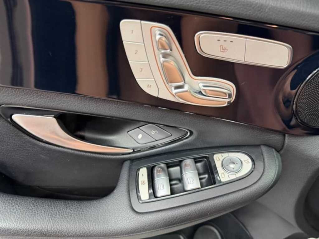 벤츠 C 클래스 C클래스 W205 C200 이미지 14