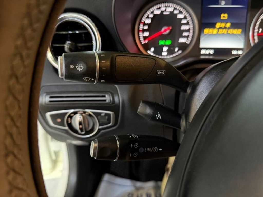 벤츠 C 클래스 C클래스 W205 C200 이미지 16