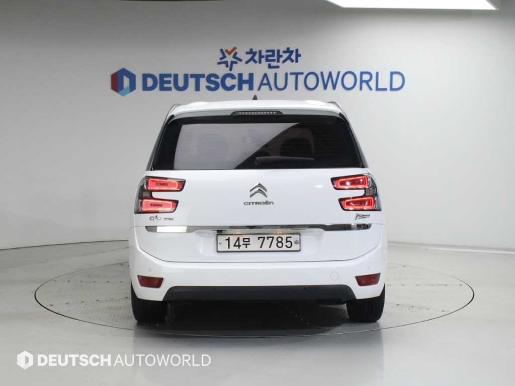 시트로엥 C4 그랜드 C4 피카소 2.0 B-HDI 익스클루시브 이미지 4