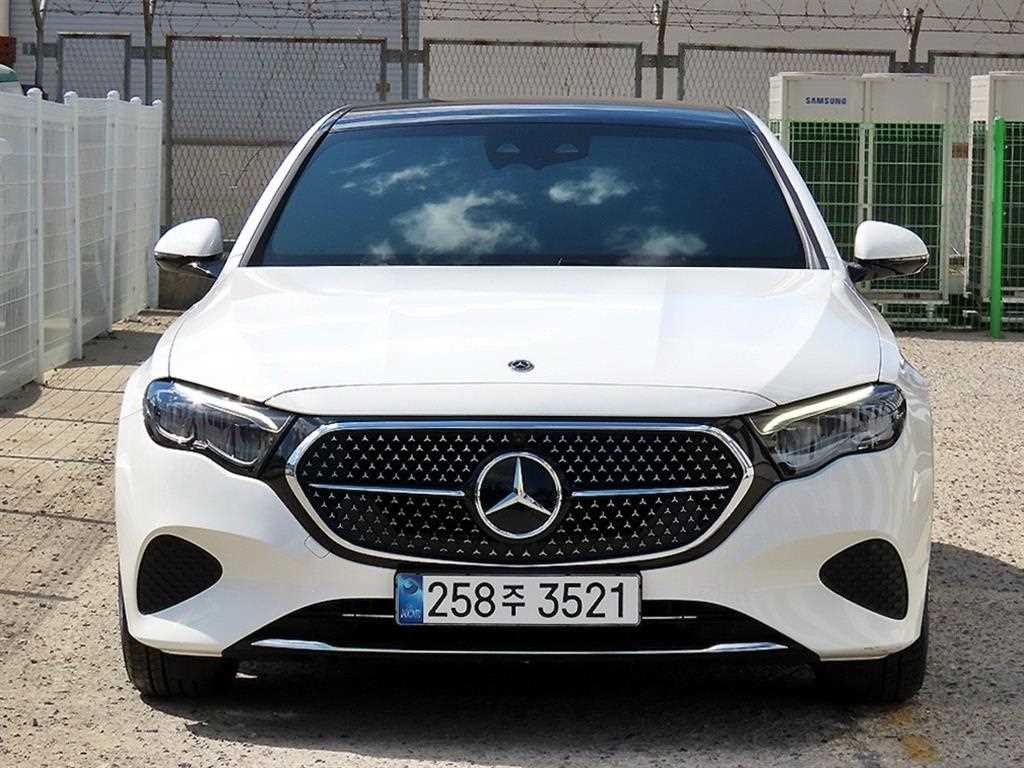 벤츠 E 클래스 E-클래스 W214 E200 아방가르드 이미지 2
