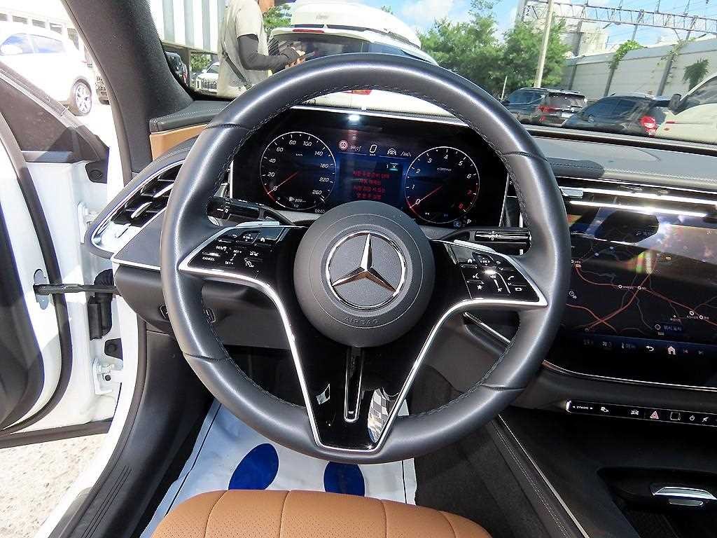 벤츠 E 클래스 E-클래스 W214 E200 아방가르드 이미지 9