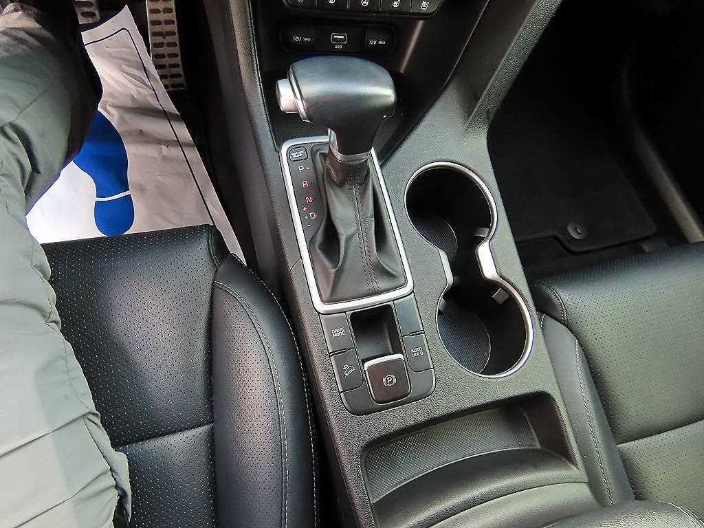 기아 스포티지 스포티지 더 볼드 1.6 디젤 2WD 프레스티지 이미지 10