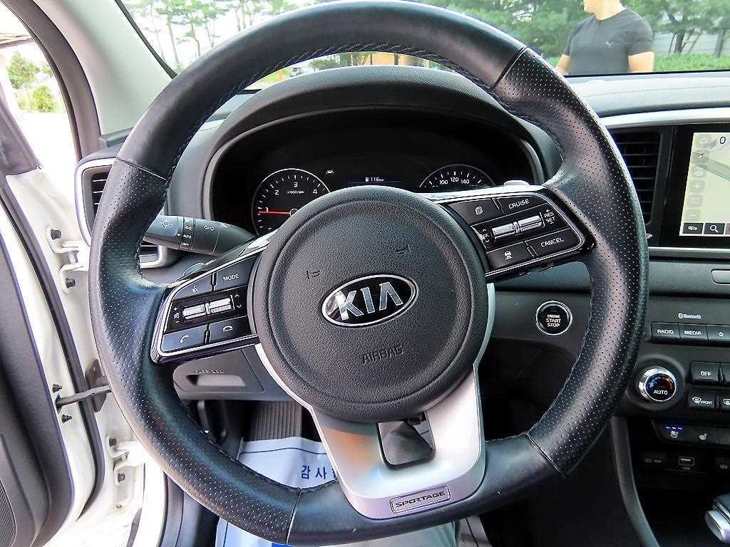 기아 스포티지 스포티지 더 볼드 1.6 디젤 2WD 프레스티지 이미지 8