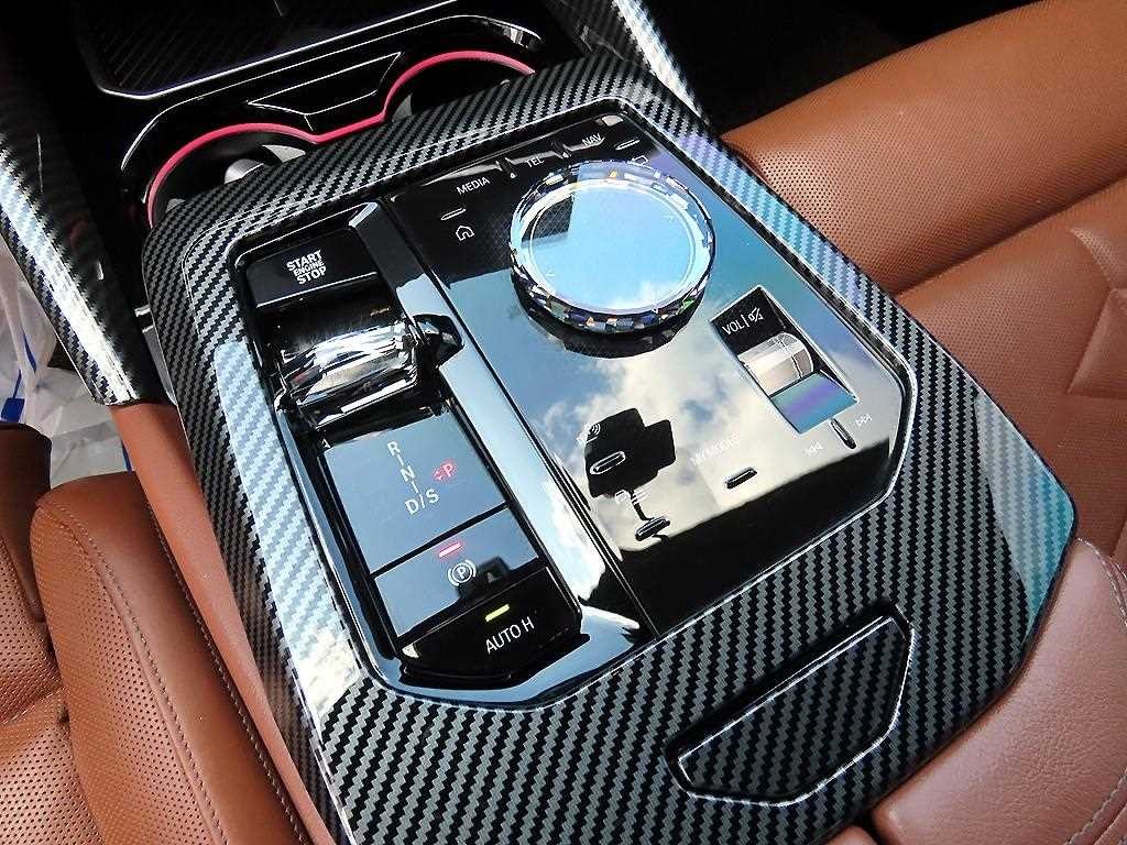 BMW 5시리즈 5시리즈 (G60) 530i xDrive M 스포츠 이미지 11