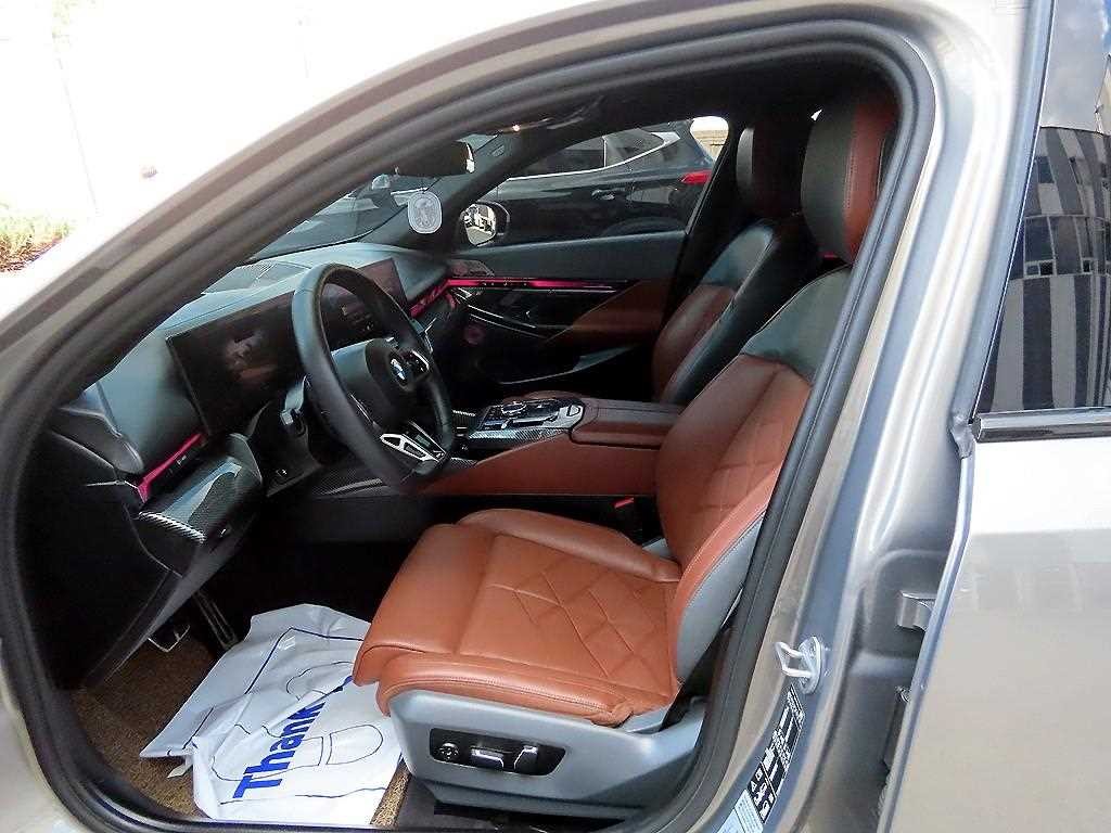 BMW 5시리즈 5시리즈 (G60) 530i xDrive M 스포츠 이미지 5