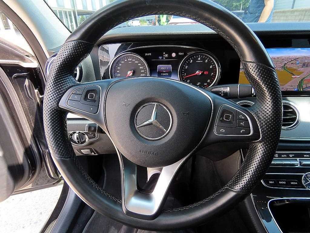 벤츠 E 클래스 E-클래스 W213 E200 아방가르드 이미지 8