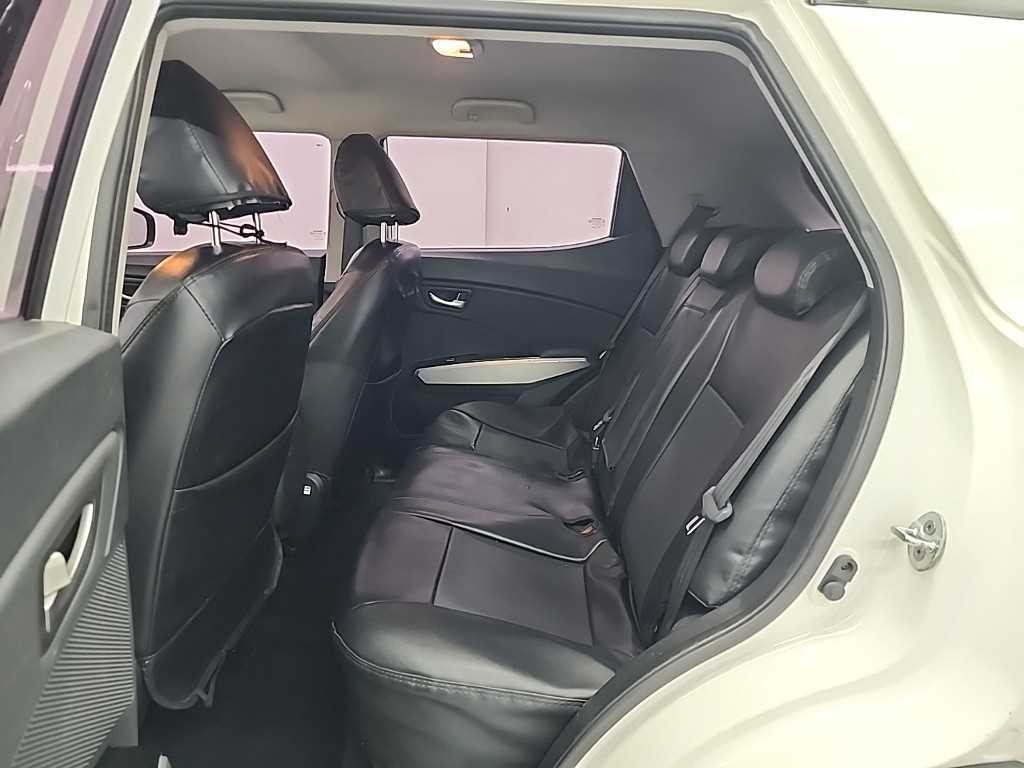 KG모빌리티(쌍용) 티볼리 디젤 2WD 1.6 VX 이미지 11