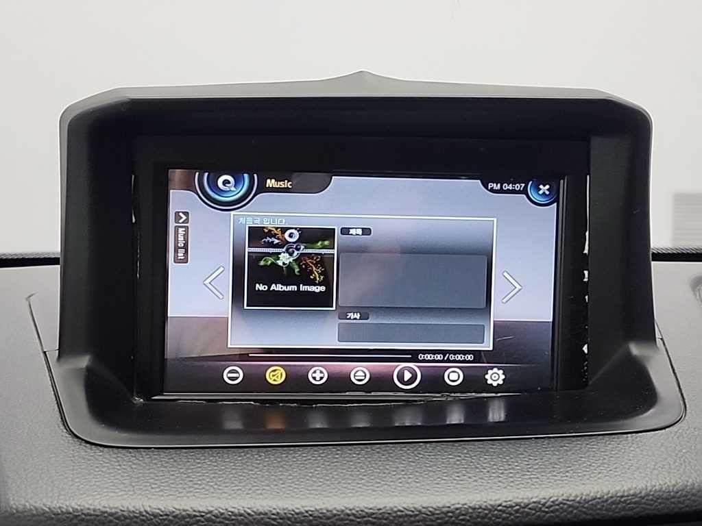 KG모빌리티(쌍용) 티볼리 디젤 2WD 1.6 VX 이미지 12