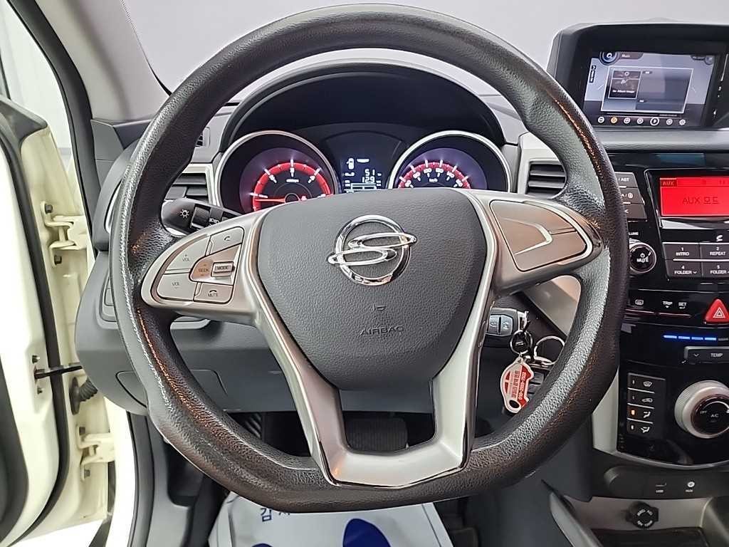 KG모빌리티(쌍용) 티볼리 디젤 2WD 1.6 VX 이미지 8