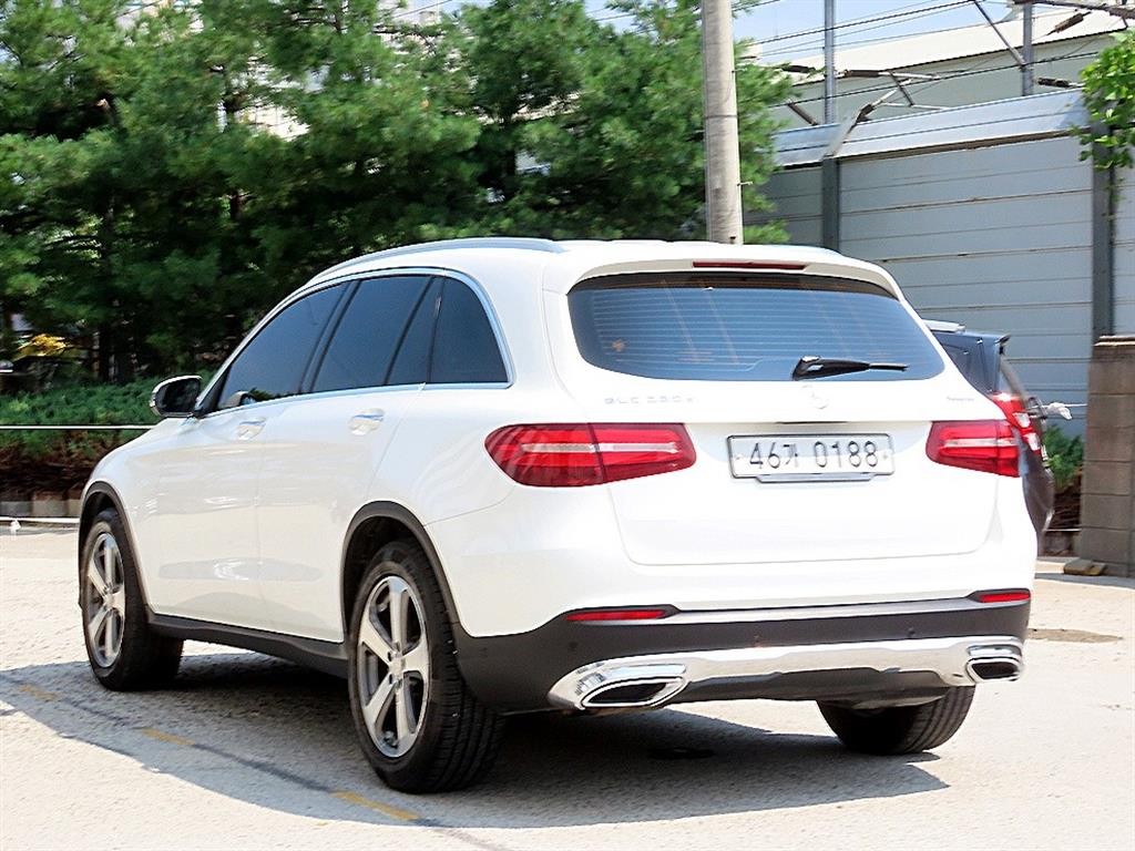 벤츠 GLC 클래스 GLC클래스 X253 GLC 220 d 4MAITC 프리미엄 이미지 3