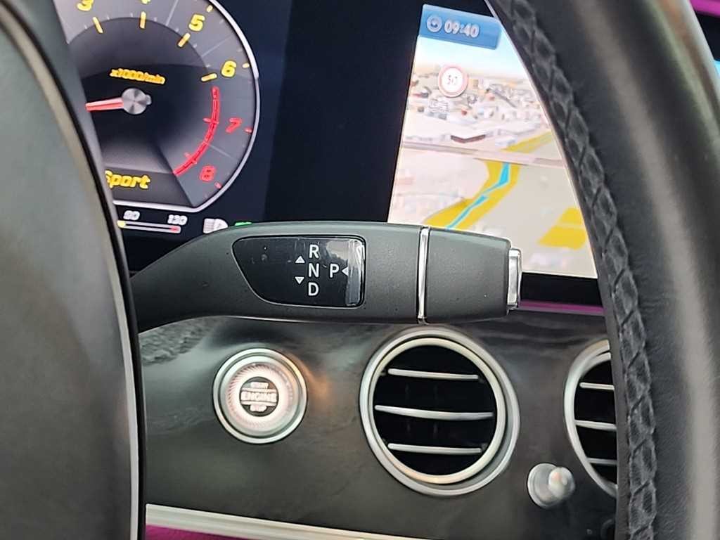 벤츠 E 클래스 E-클래스 W213 E300 4MATIC 아방가르드인텔리전트드라이브 이미지 8