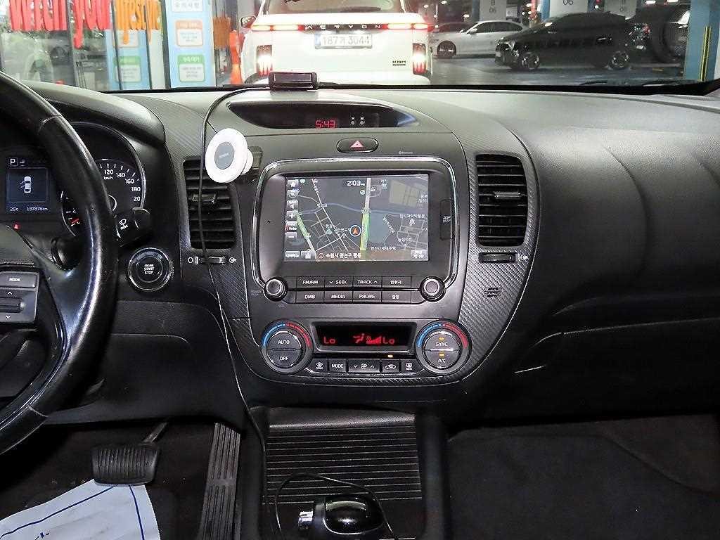 기아 K3 더뉴 K3 1.6 GDI 트렌디 이미지 11