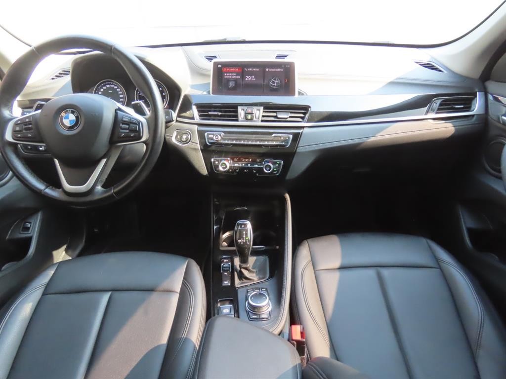 BMW X1 X1 (F48) xDrive 20i xLine 스페셜에디션 이미지 8