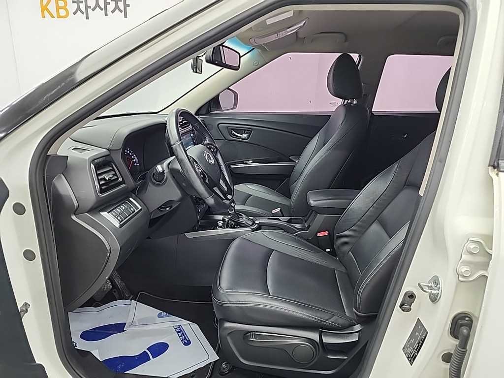 KG모빌리티(쌍용) 티볼리 베리 뉴 티볼리 2WD 가솔린 1.5 V3 이미지 11