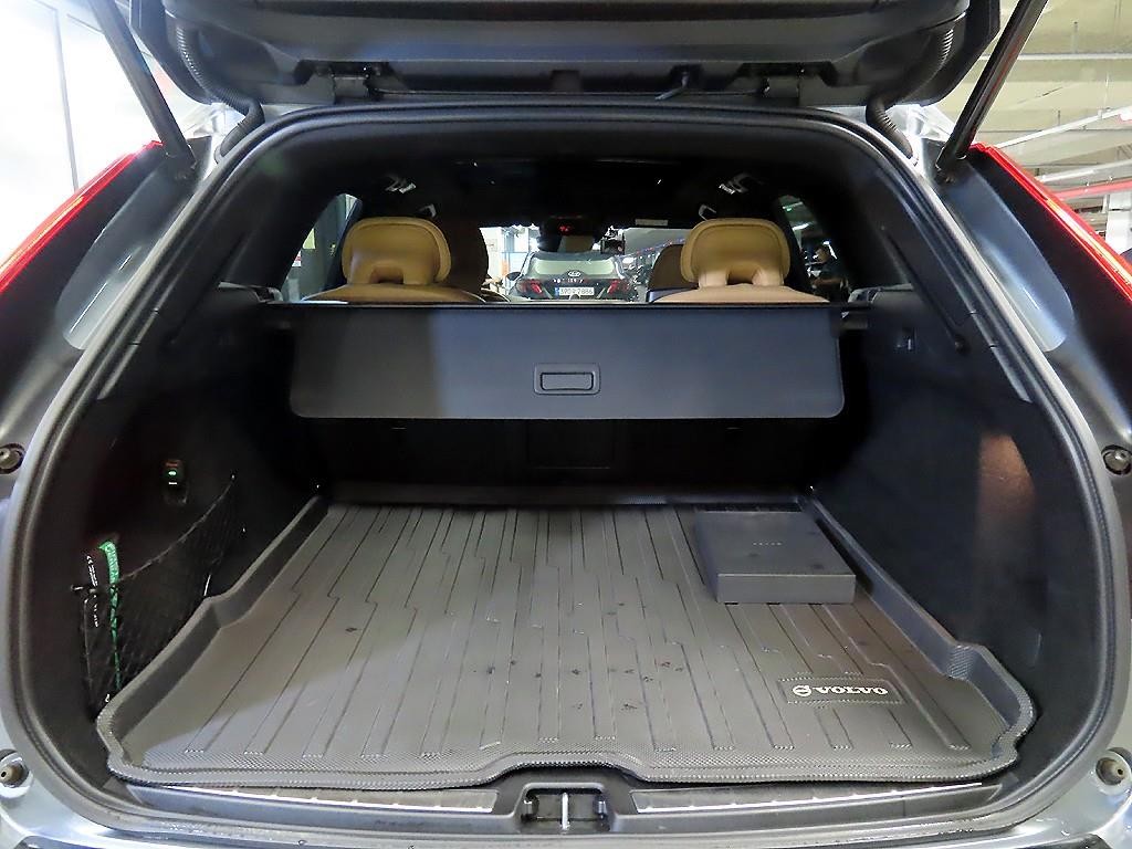 볼보 XC60 XC60(2세대) B5 AWD 인스크립션 이미지 17
