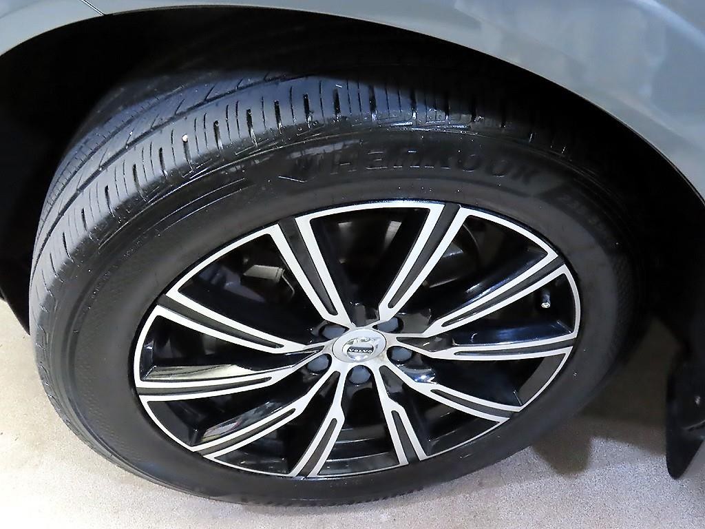 볼보 XC60 XC60(2세대) B5 AWD 인스크립션 이미지 20