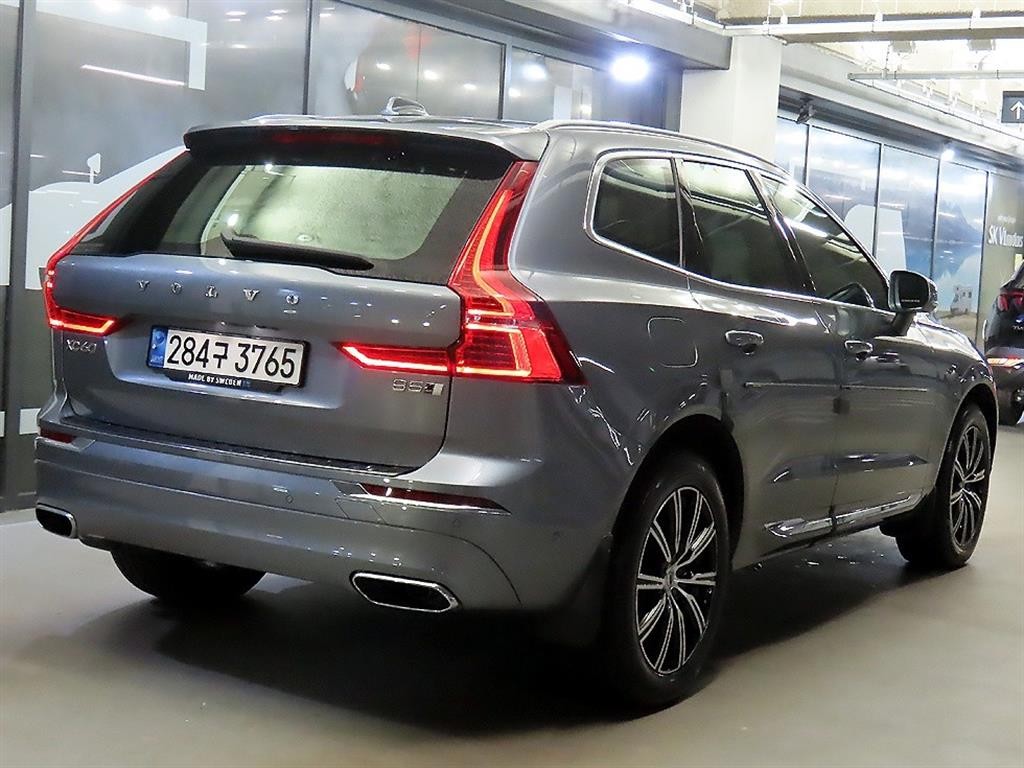 볼보 XC60 XC60(2세대) B5 AWD 인스크립션 이미지 4