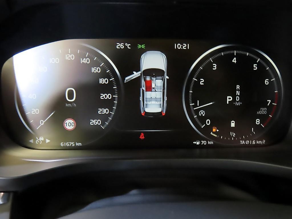 볼보 XC60 XC60(2세대) B5 AWD 인스크립션 이미지 9