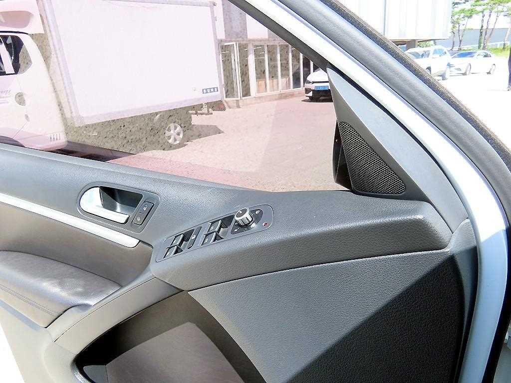 폭스바겐 티구안 뉴티구안 2.0 TDI 프리미엄 이미지 11