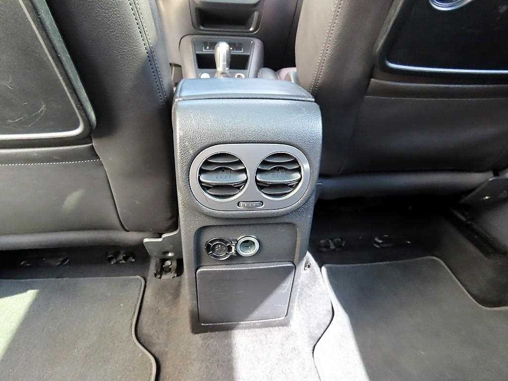 폭스바겐 티구안 뉴티구안 2.0 TDI 프리미엄 이미지 16