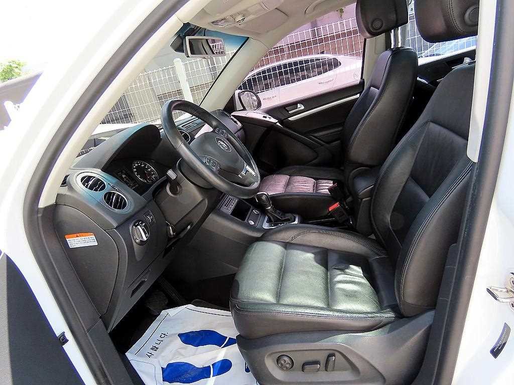 폭스바겐 티구안 뉴티구안 2.0 TDI 프리미엄 이미지 5