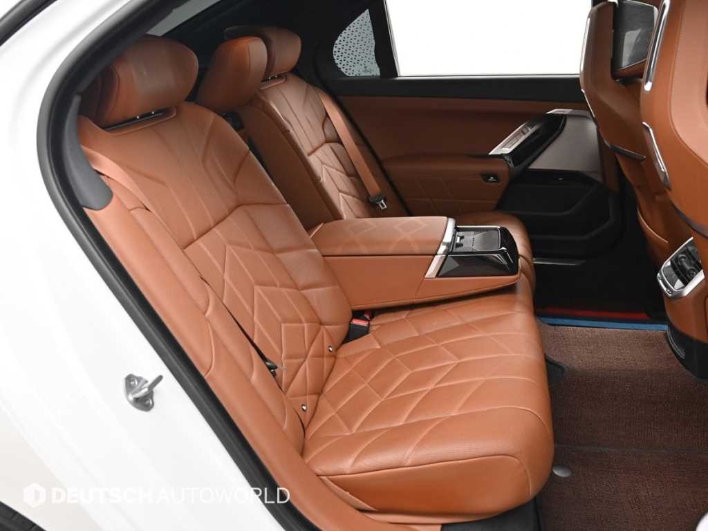 BMW 7시리즈 7시리즈 (G70) 740d xDrive M 스포츠 이미지 12