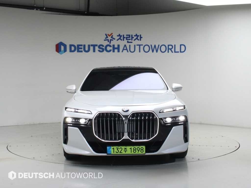 BMW 7시리즈 7시리즈 (G70) 740d xDrive M 스포츠 이미지 3